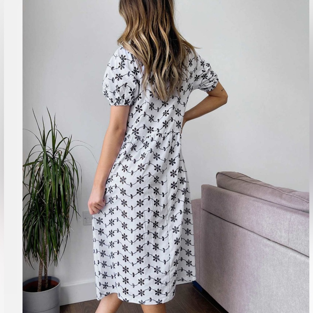 NWOT ASOS broderie v neck midi dress - Picture 4 of 10